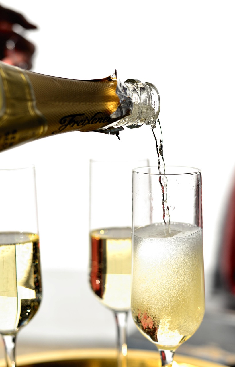 sparkling wine, pour a, champagne pouring, champagne glasses, serve, reception, celebration, party, pour, enjoyment, welcome, drink, fete, prost, alcohol, fixed, abut